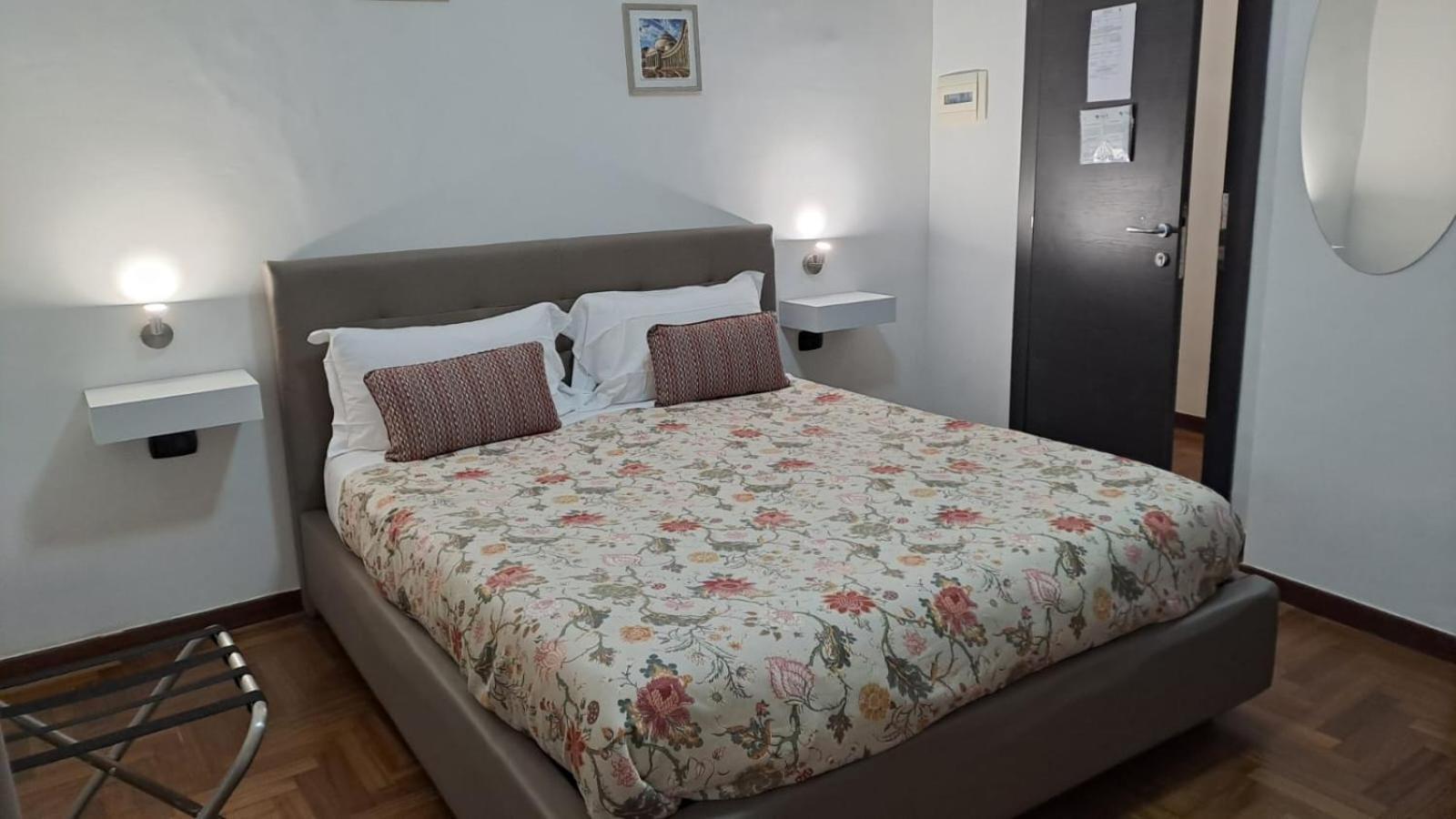 Royal Poerio Hotel Napoli Eksteriør billede
